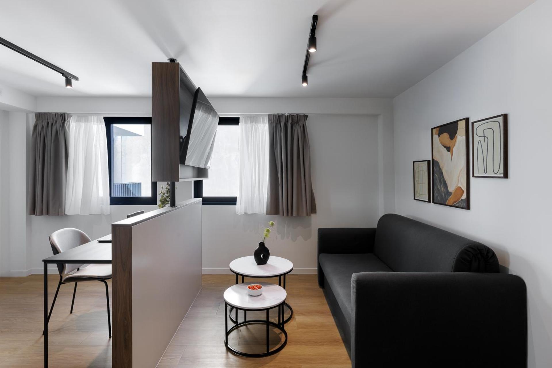 אתונה More By Zoia Living מראה חיצוני תמונה