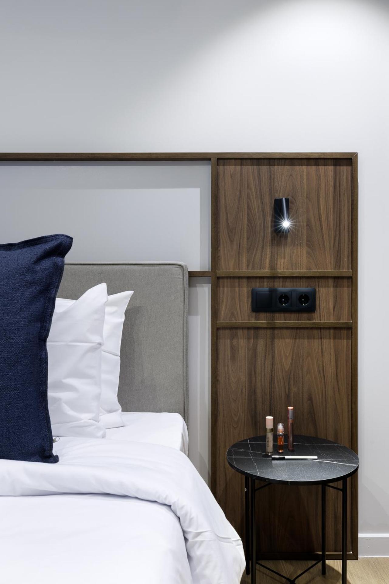 אתונה More By Zoia Living מראה חיצוני תמונה