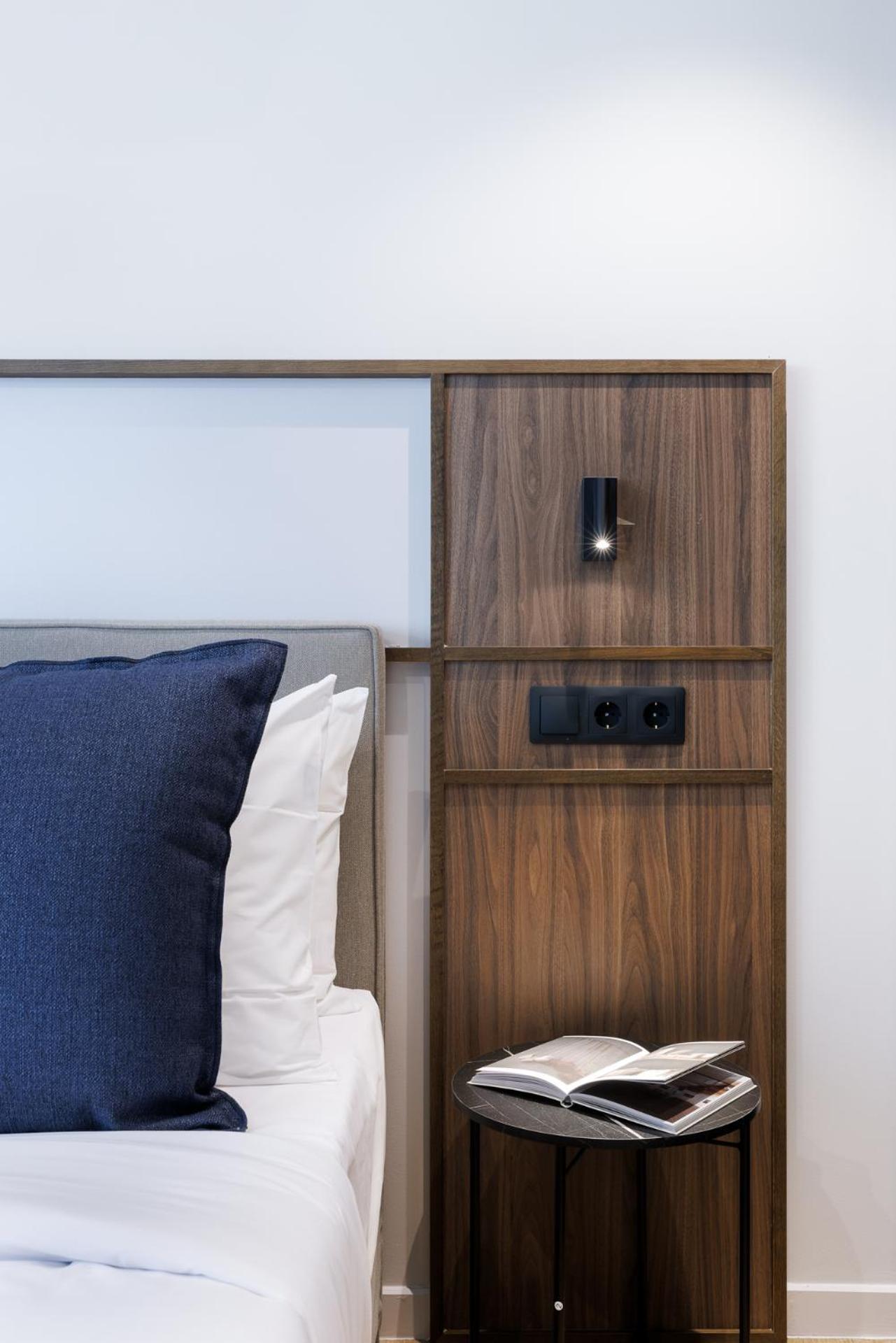 אתונה More By Zoia Living מראה חיצוני תמונה