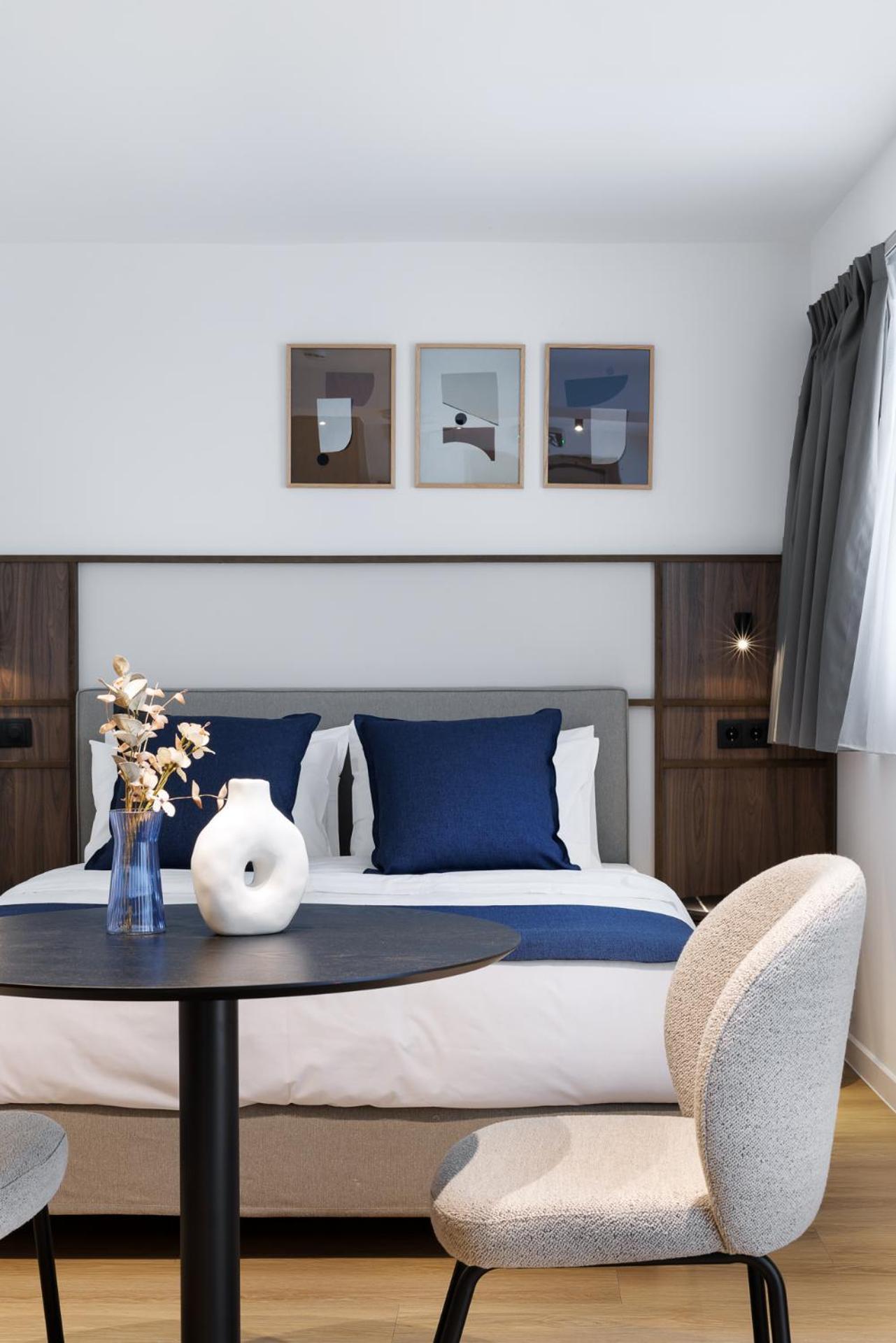 אתונה More By Zoia Living מראה חיצוני תמונה