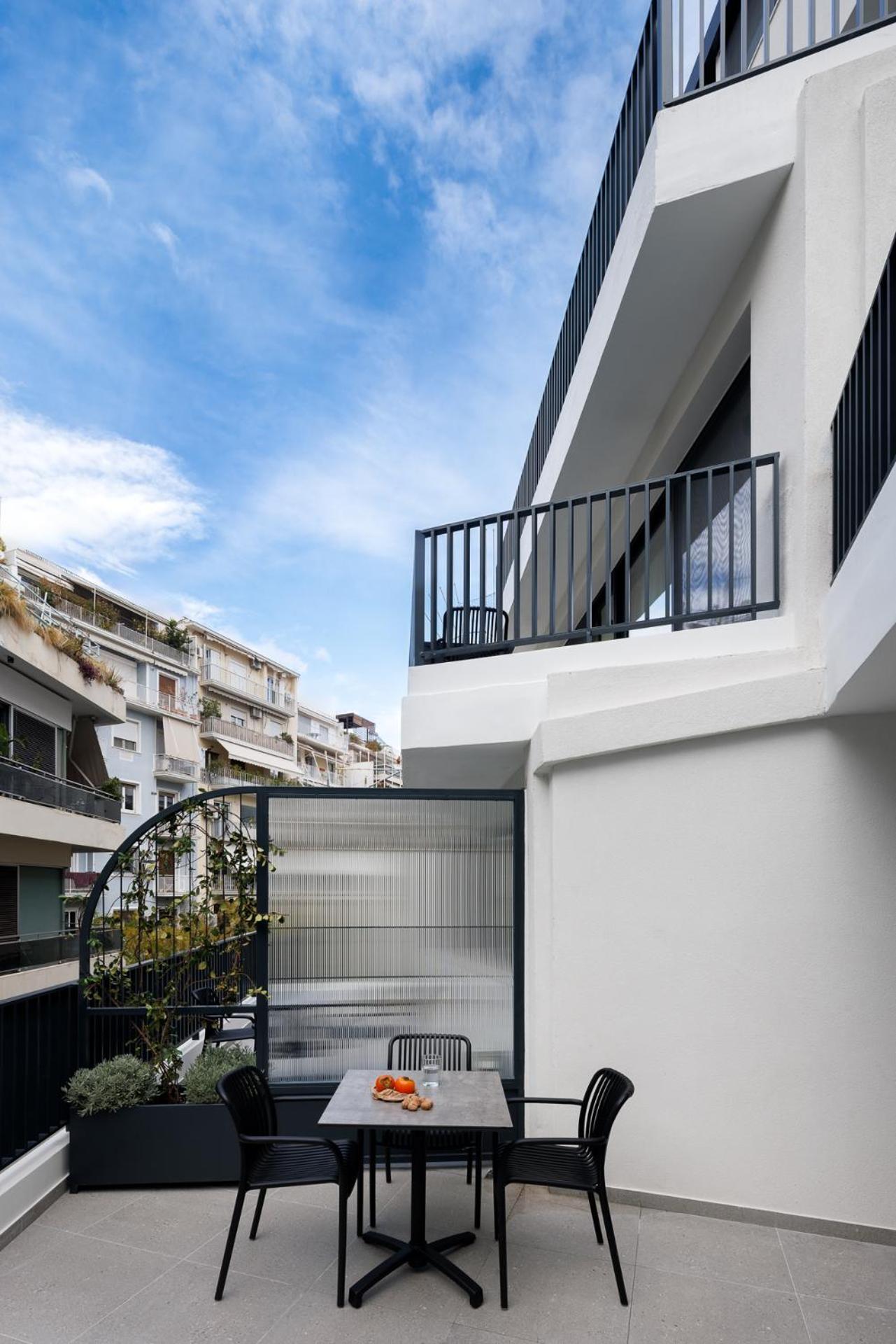 אתונה More By Zoia Living מראה חיצוני תמונה